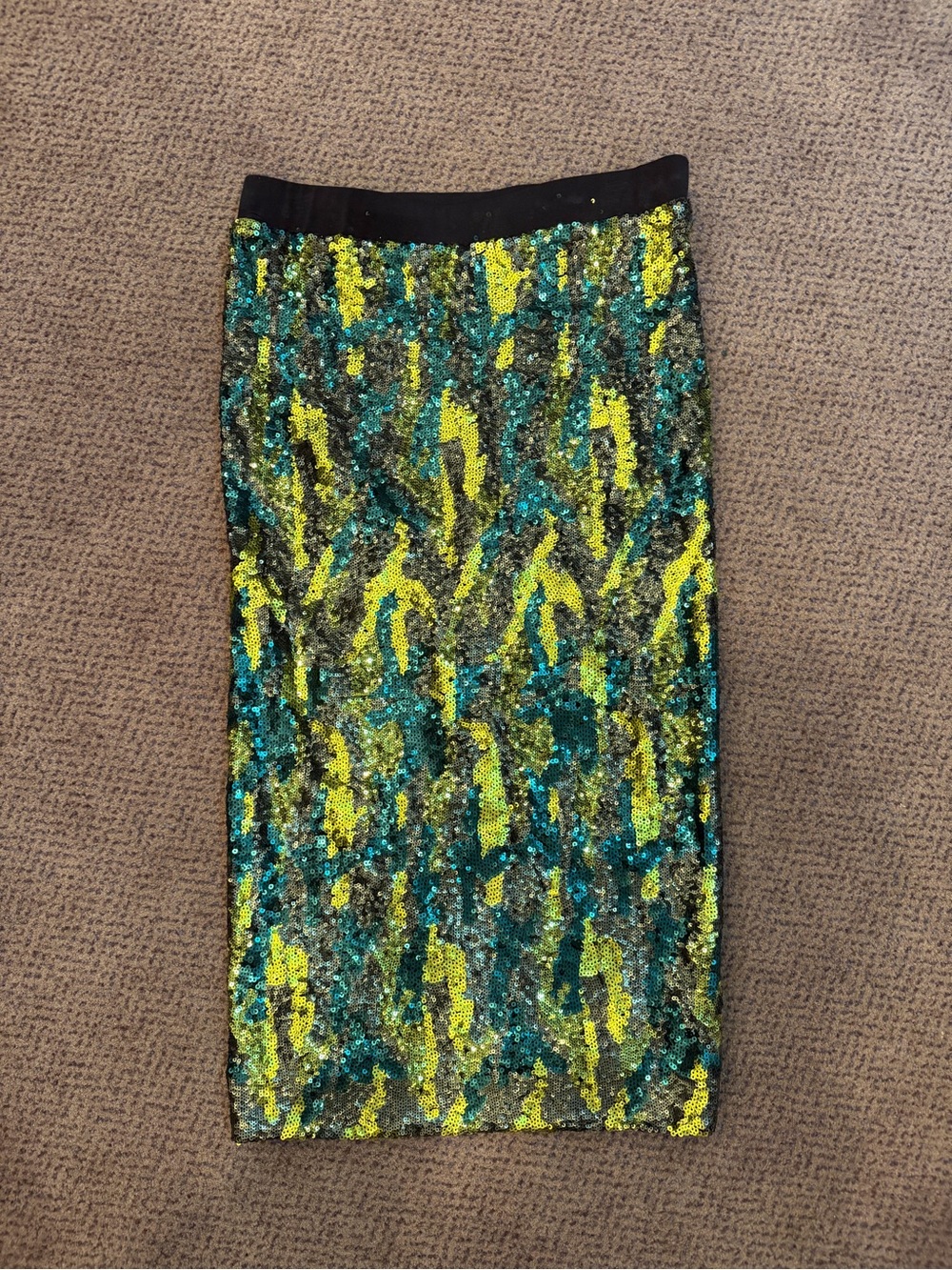Le Superbe Liza Sequin Skirt - Picture 4 of 7